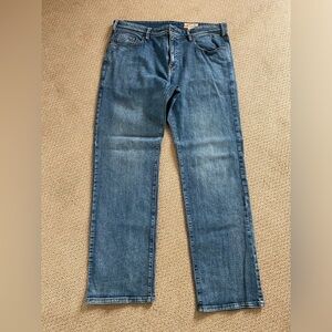 Men’s Orvis Jeans Size 38 x 32
